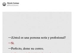 Enlace a Todos cambiamos, lo que no cambia es nuestro email personal, por @RincnCuriosoo