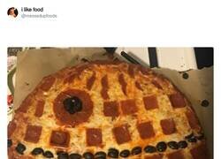 Enlace a La pizza más friki, por @messedupfoods