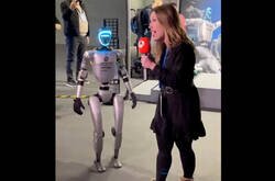 Enlace a Reportera de Antena 3 le mete un viaje a un robo en el congreso #ISE2025 y lo deja tieso