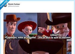 Enlace a Siempre ocurre lo mismo, por @RincnCuriosoo