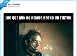 Enlace a Aguantad, gente, por @RincnCuriosoo