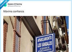 Enlace a Creo que lo voy a aparcar en la calle, por @MastersOfNaming
