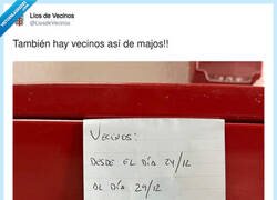 Enlace a Esto tiene que estar inventado, no me lo creo, por @LiosdeVecinos