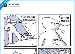 Enlace a Qué hdp cómo se hace la muerta, por @ymuchosmemes