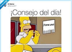 Enlace a Aunque si lo haces mal, igual te echan a la calle, por @MemesSV7