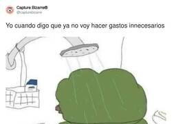 Enlace a Cómpralo y sé un miserable el resto del mes, por @capturebizarre