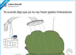 Enlace a Cómpralo y sé un miserable el resto del mes, por @capturebizarre