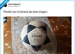 Enlace a Imagina un balonazo de estos en las orejas, por @KodroMagazine