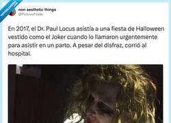 Enlace a Un doctor siempre está de guardia, por @PicturesFoIder