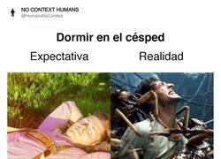 Enlace a Ahí no hay quien duerma, por @HumansNoContext