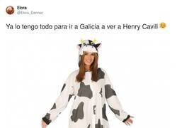 Enlace a Ya están haciendo cola para ver a Henry Cavill, por @Elora_Dannan