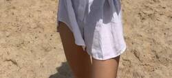 Enlace a Si vas a la playa con una chica así, ten mucho miedo