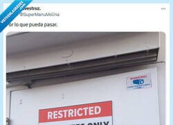 Enlace a ¿Y si cae? por @supermanumolina