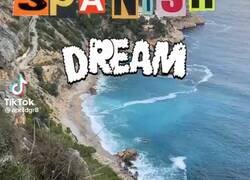 Enlace a OJO que los guiris han descubierto el verdadero sueño español, y estamos jodidos
