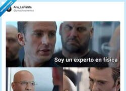 Enlace a Experto en física cuántica, por @ymuchosmemes