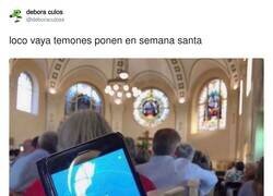 Enlace a Shazam a full en la Iglesia, por @deboraculoss