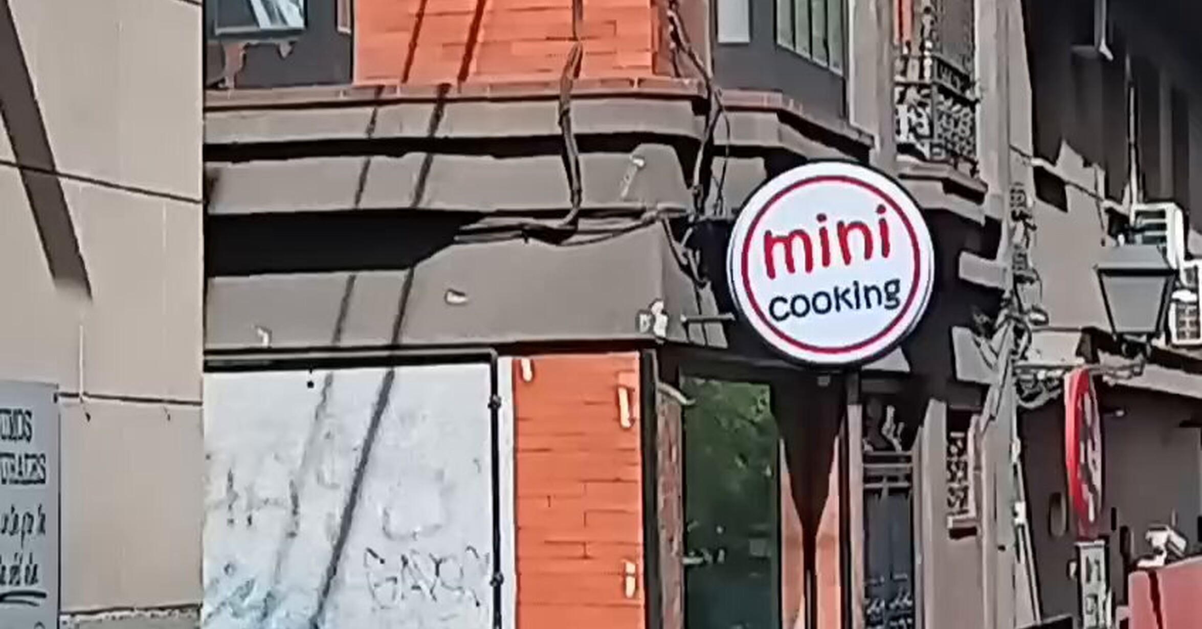 Por estas cosas, las ciudades dan cada vez más asco y se está perdiendo todo