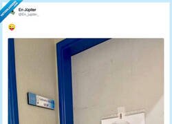 Enlace a Muy adecuada la foto, por @En_jupiter_