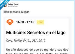 Enlace a Qué puede salir mal, por @PeliDeTarde