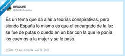 Enlace a Y no miro a nadie, por @BrioEnfurecida