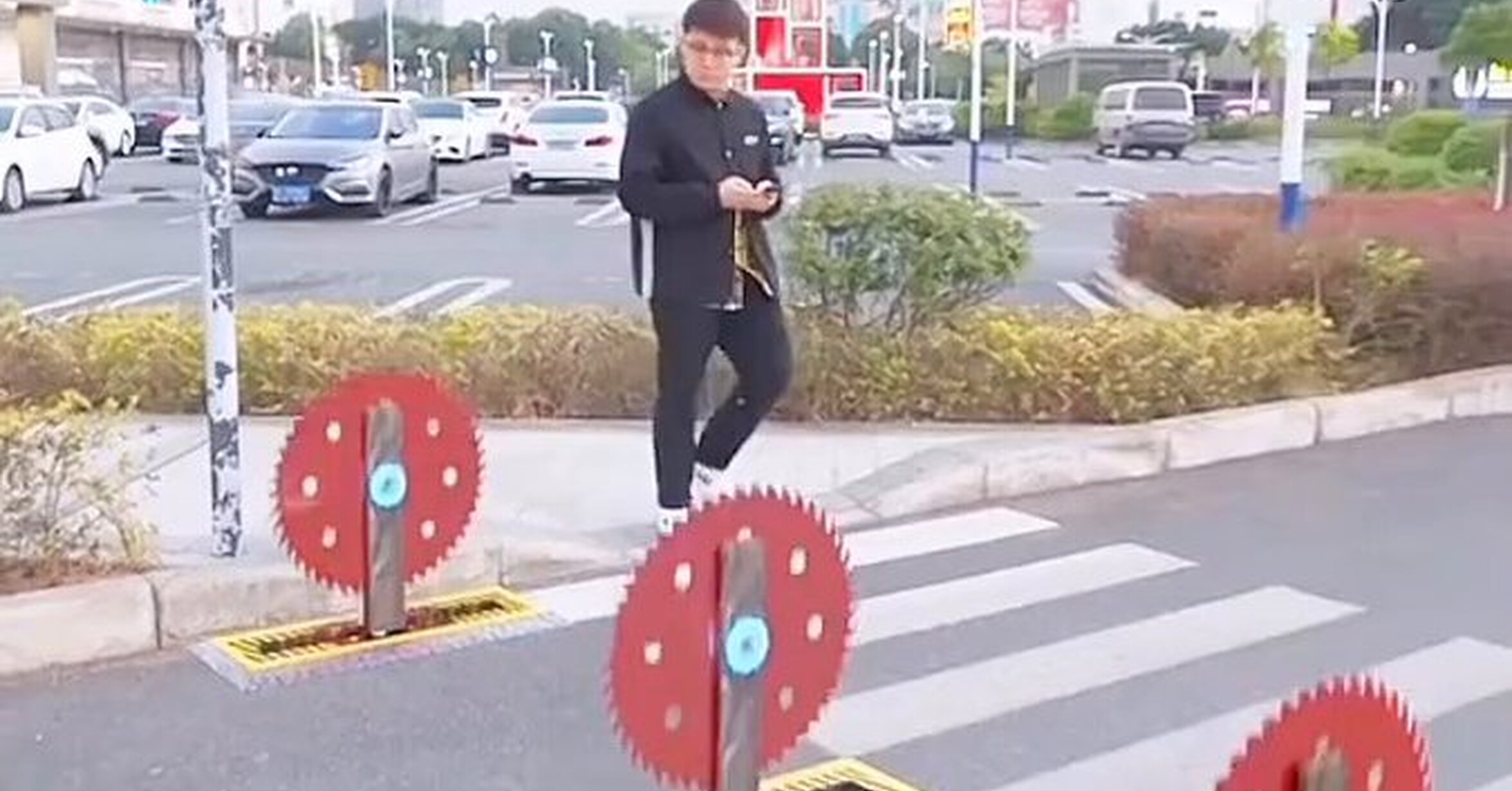 Creo que con estas medidas los coches sí pararían en el paso de peatones
