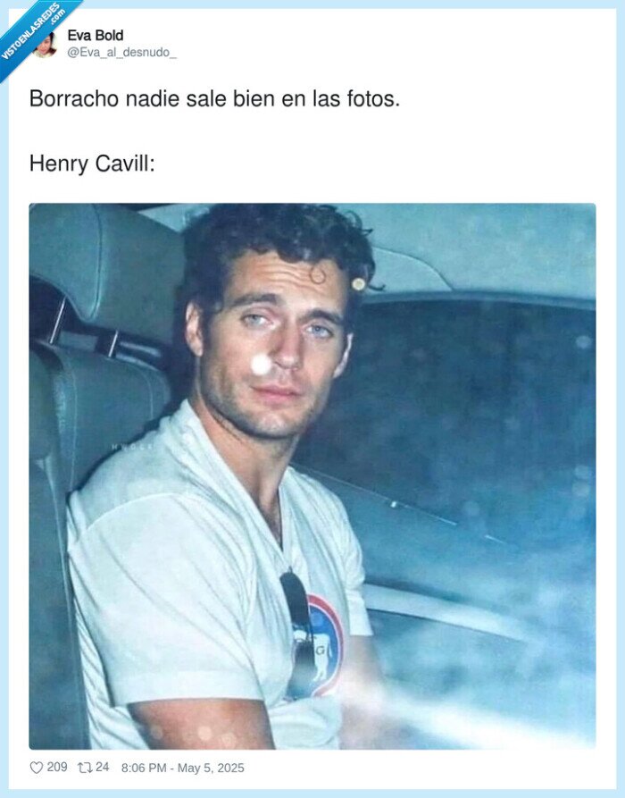 borracho,henry cavill,guapo,fotos