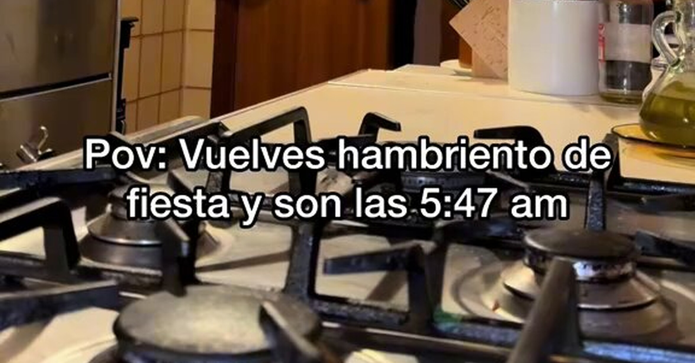 No me puedo creer que al volver de fiesta doblado te apetezca hacer esto