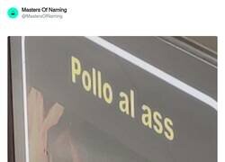 Enlace a Pollo al ass, por @MastersOfNaming