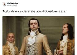 Enlace a Solo para ricos, por @CarlWinslou