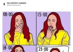 Enlace a Y ahora a las 10 de la mañana estoy muerto, por @HumansNoContext