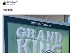 Enlace a Ese color de VOX, conguitos blancos... ai RoRo, por @PutoDano