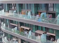 Enlace a Qué diferencia hay entre esto y una colmena, por @Arteymas_