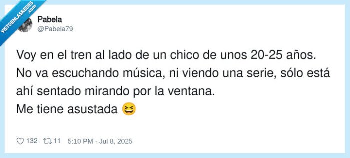 tren,asustada,música,ventana,mirando,sentado