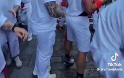 Enlace a Lo de los tiktokers en Sanfermines se está saliendo de madre, alguien debería prohibir la entrada