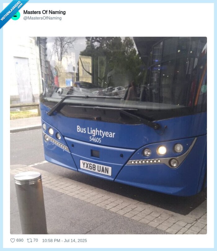 bus lightyear,autobus,buzz