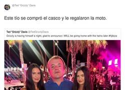 Enlace a Debe ser muy inteligente, por @capoatm