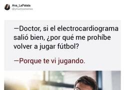 Enlace a Más malo que el hambre, por @ymuchosmemes