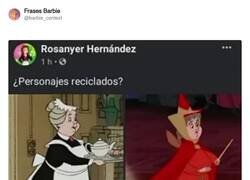 Enlace a Estaba pluriempleada por esa época, por @barbie_context