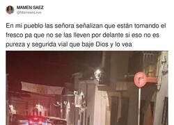 Enlace a Pocas cosas más españolas que esto, por @MameenLove