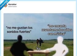 Enlace a Estoy majara de la cabeza, por @Memakker