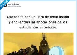 Enlace a Anotaciones de guerreros caídos en combate, por @ymuchosmemes