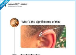 Enlace a Menos mal que no tengo ese agujero, por @HumansNoContext