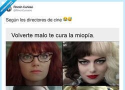 Enlace a Se ve que algo traman con esos ojos tras las gafas, por @RincnCuriosoo