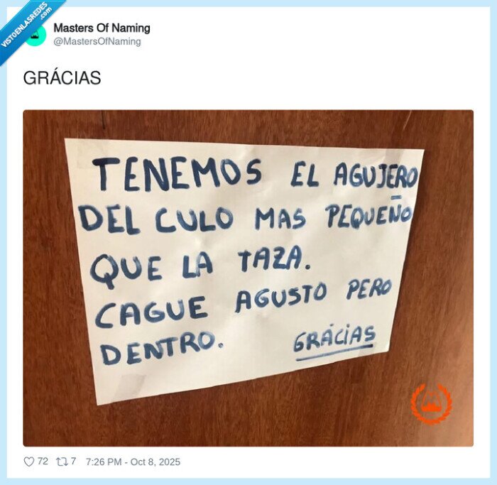 cagar,dentro,agujero,wc,a gusto