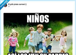 Enlace a No hay cosa más temida por los camareros que niños en manada, por @ErigolDelViento