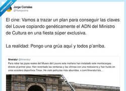 Enlace a Asaltan el Louvre y lo roban a la antigua usanza, por @Yosoycorra