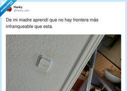 Enlace a Ni se te ocurra cruzarla, por @Hanky_solo