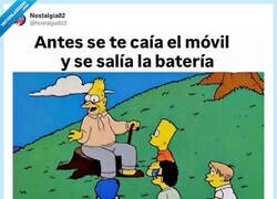 Enlace a Peor ahora, que se cae y se te rompe la pantalla, por @Nostalgia822