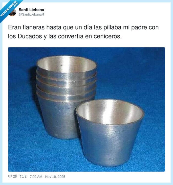 flaneras,ceniceros,Ducados,recuerdos,familia