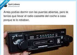Enlace a Y también recuerdo ese hierro para bloquear el volante, por @SantiLiebanaR